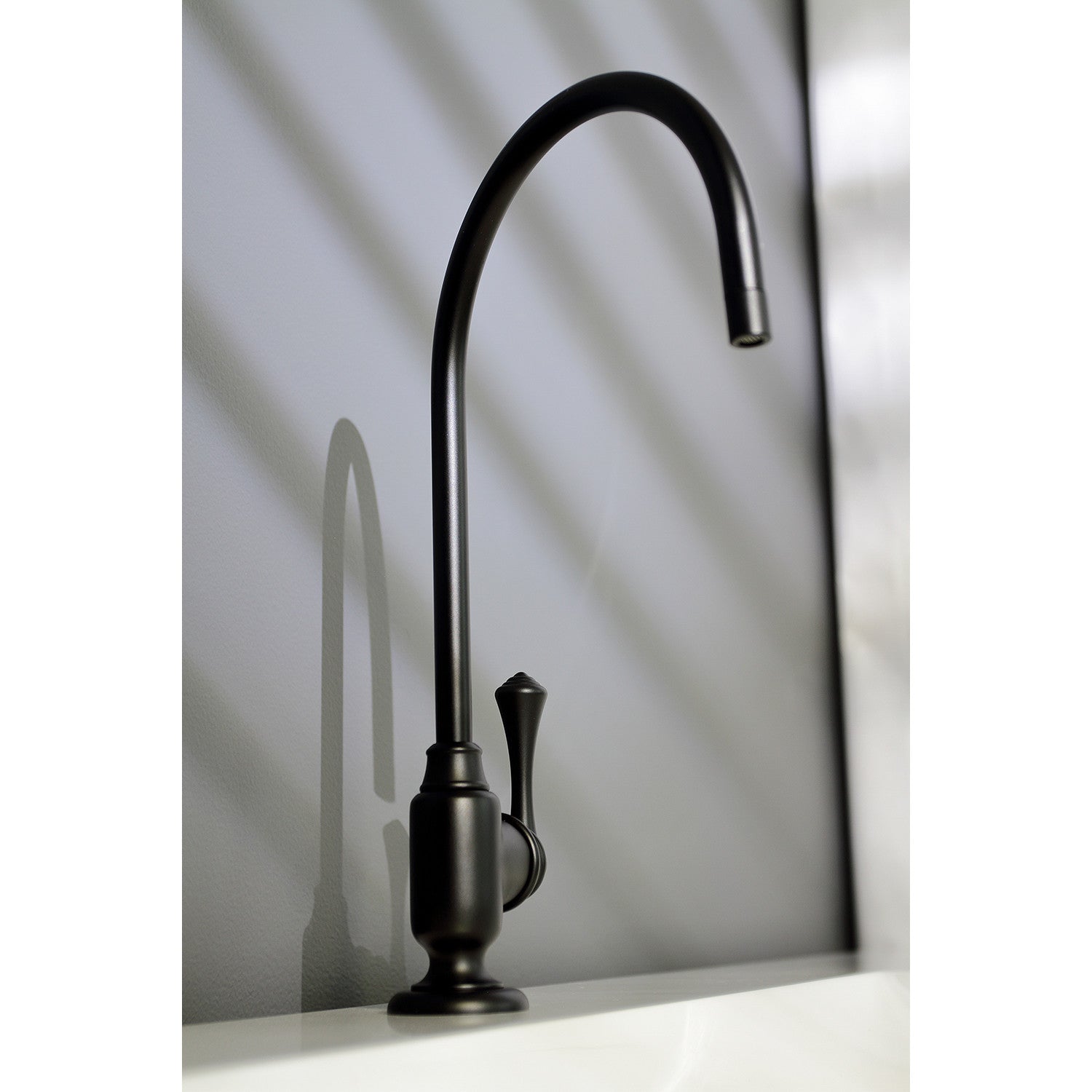 Kingston Tulare KS5190BL - Vintage Single-Handle 1-Hole Deck Mount Water Filtration Faucet, Matte Black — thumbnail 2